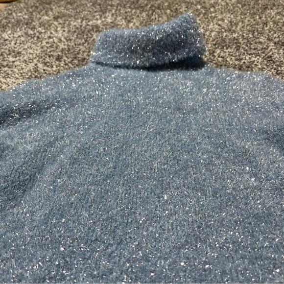 Zara Girls Turtleneck Pullover Sweater Blue Metallic Fiber size 9-10 - Picture 2 of 9